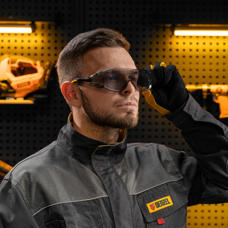 Очки защитные открытые, поликарбонатные, увеличенная дымчатая линза, регулируемые дужки Denzel цена