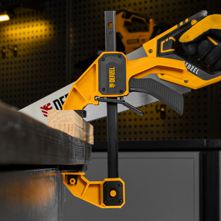 Струбцина F-образная, быстрозажимная, 150 х 80 мм, усиленный нейлоновый корпус Denzel цена