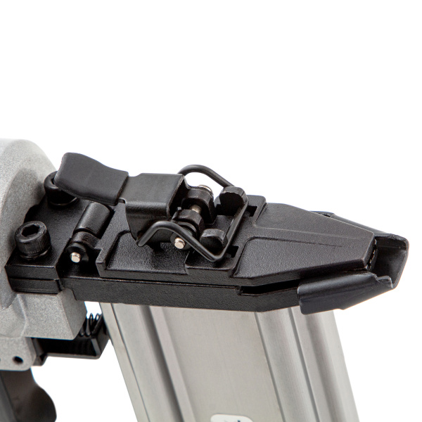 Нейлер пневматический для гвоздей от 10 до 50 мм Matrix цена