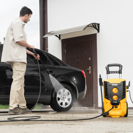 Моечная машина высокого давления R-180, 2200 Вт, 180 бар, 380 л/ч, колесная Denzel