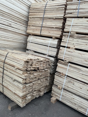 Доска обрезная 25х150х3000мм (1-2 сорт)