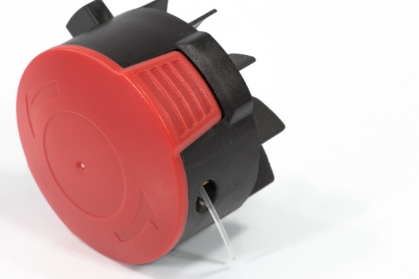 Катушка для триммера, автоматическая, гайка М8 х 1.25 правая, леска 1.6 мм Denzel цена