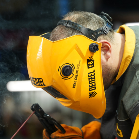 Щиток защитный лицевой (маска сварщика) F8, см. окно 100х50, Real Color, DIN4/5-8/9-13// Denzel цена