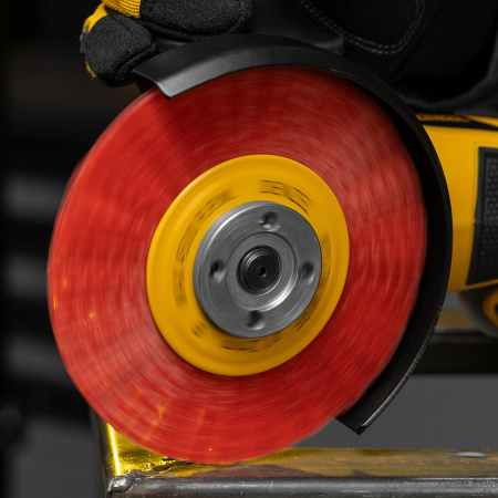 Щетка для УШМ, 125 мм, Плоская, нейлоновая щетина, посадка 22,2 мм Denzel