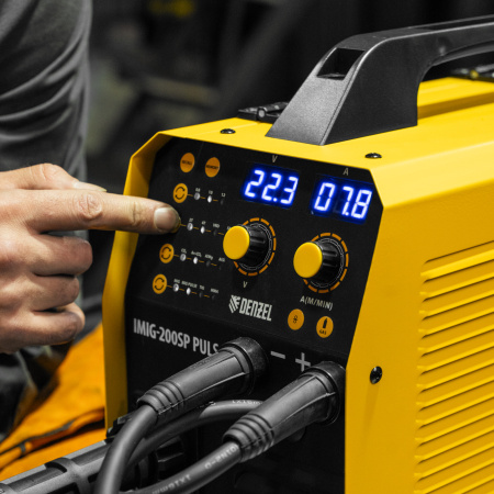 Аппарат инвертор. полуавтомат. cварки IMIG-200SP Pulse, 200 А, ПВ 60%, катушка 5 кг// Denzel