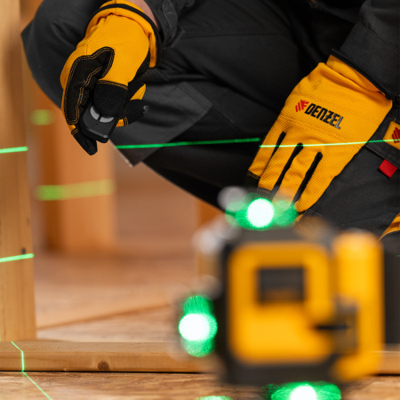 Лазерный уровень мультипризменный DLV-360-4C, 30 м, зеленый луч, Li-Ion 2,4 Aч, кейс// Denzel цена