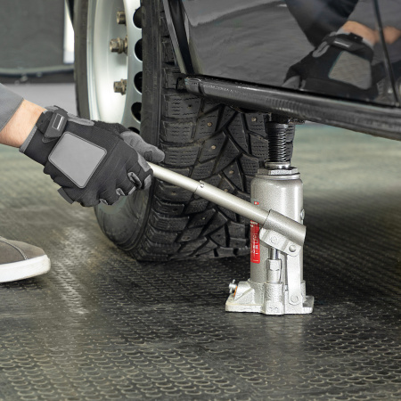 Домкрат гидравлический бутылочный, 5 т, h подъема 197-382 мм, в пластиковом кейсе Matrix цена