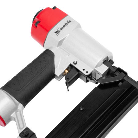 Нейлер-степлер пневматический 2 в 1, гвозди 18GA длина 10-50 мм, скобы 18GA длина 25-40 мм Matrix цена