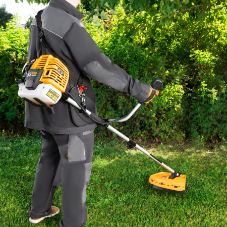 Триммер бензиновый DT 52S, 52 см3, 3 л. с, разъемная штанга, состоит из 2 частей Denzel цена