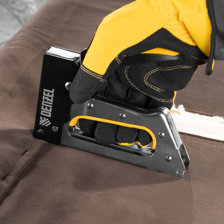 Степлер металлический, скобы в комплекте, 2К рукоятка, тип 53, 6-10 мм Denzel цена