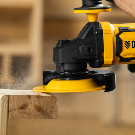 Чашка твёрдосплавная зачистная,125 мм, Плоская, среднее зерно #16// Denzel