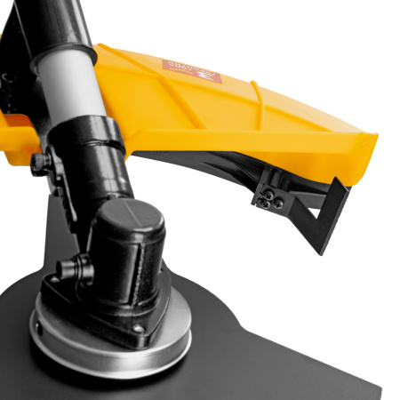 Триммер бензиновый DGT 430, 43 см3, 2.5 л. с, неразъемная штанга, состоит из 2 частей Denzel цена