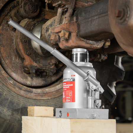 Домкрат гидравлический бутылочный, 30 т, высота подъема 260-415 мм Matrix цена