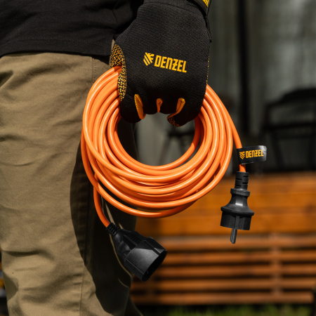 Удлинитель-шнур силовой Garden Series, ПВС, 10м, 1 розетка 3 x 1,5 мм, Denzel цена