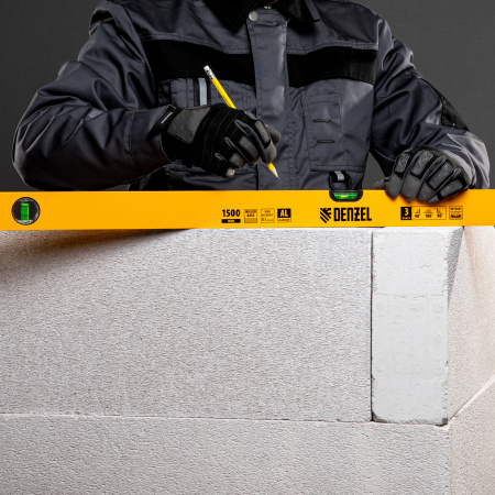 Уровень алюминиевый, 1500 мм, фрезерованный, 3 глазка Denzel цена