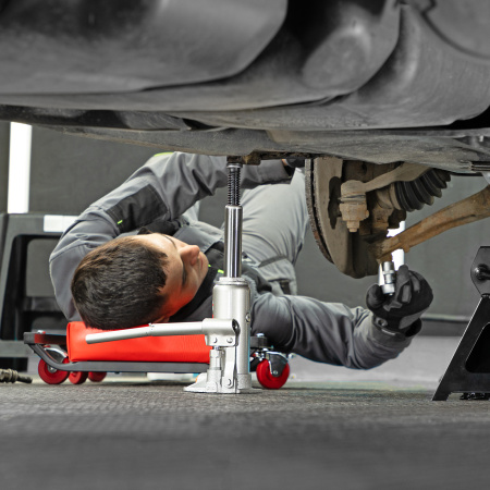 Домкрат гидравлический бутылочный, 4 т, h подъема 194-372 мм, в пластиковом кейсе Matrix цена