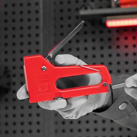 Степлер мебельный пластиковый, тип скобы 53, 4-8 мм Matrix цена