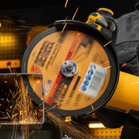 Круг отрезной по металлу, 230 х 2,0 х 22,2 мм, A36TBF, в метал.банке, 5 шт. Denzel