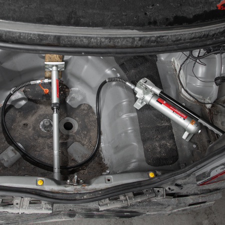 Растяжка гидравлическая, 10 т, набор из 17 предметов, 7 сменных насадок, в пластиковом кейсе Matrix цена