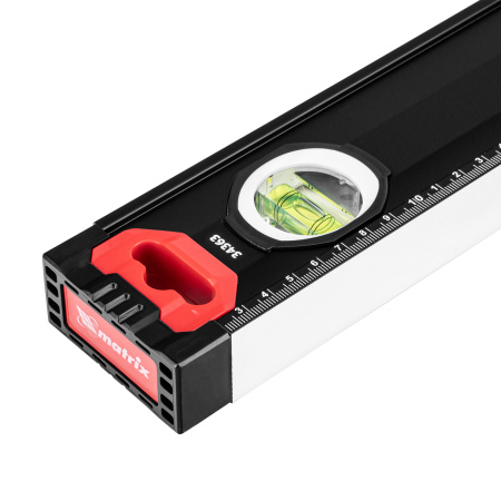 Уровень алюминиевый, усиленный, фрезерованный, 3 глазка, двухкомпонентные рукоятки, 1000 мм Matrix цена