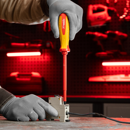 Отвертка Insulated, SL6.5 x 150 мм, CrMo, до 1000 В, двухкомпонентная рукоятка Matrix Professional