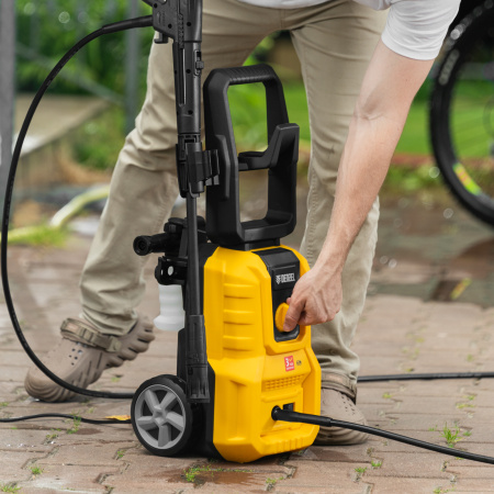 Моечная машина высокого давления R-170, 1800 Вт, 170 бар, 380 л/ч// Denzel