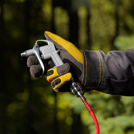 Набор пневмоинструмента, 5 предметов, быстросъемное соединение, краскораспылитель с нижним бачком Matrix цена