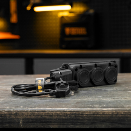 Шнур сетевой Energy Series, ПВС, 3 м, 3 x 1,5 мм, с неразборной вилкой, черный, Denzel цена