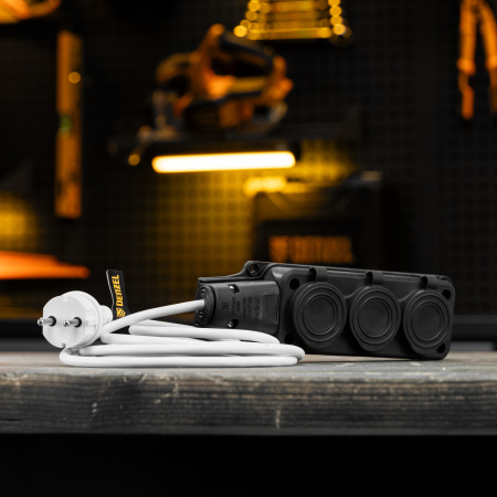 Шнур сетевой Energy Series, ПВС, 3 м, 2 x 1,5 мм, с неразборной вилкой, белый, Denzel цена