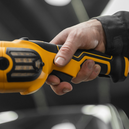 Машина полировальная CP-180, 1400 Вт, 180 мм, 0-3000 об/мин Denzel цена