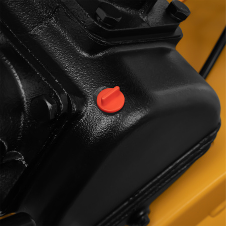 Компрессор воздушный BCV2200/100, ременный привод, 2.2 кВт, 100 литров, 370 л/мин Denzel