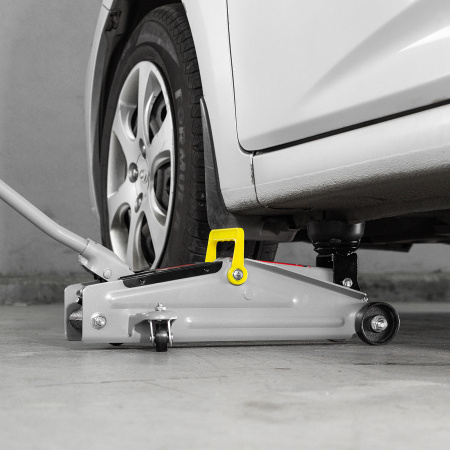 Домкрат гидравлический подкатной, 2 т, высота подъема 135-355 мм Matrix цена