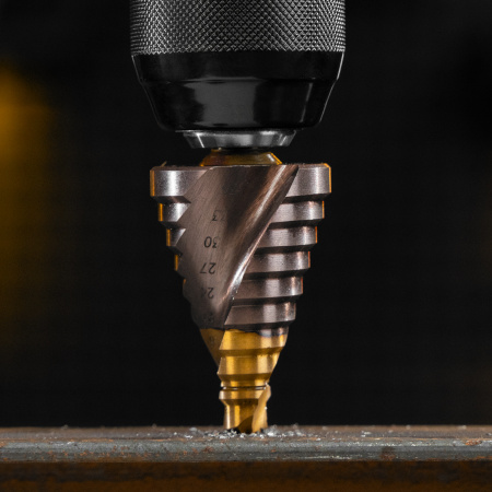 Сверло ступенчатое, 9-12-15-18-21-24-27-30-33-36 мм, Р6М5К5, 6-гр. хвостовик Denzel