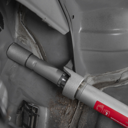 Растяжка гидравлическая, 4 т, набор из 17 предметов, 7 сменных насадок, в пластиковом кейсе Matrix цена