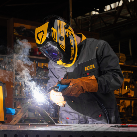 Щиток защитный лицевой (маска сварщика) F10, см. окно 100х96, Real Color, DIN 4-8/9-13 Denzel цена