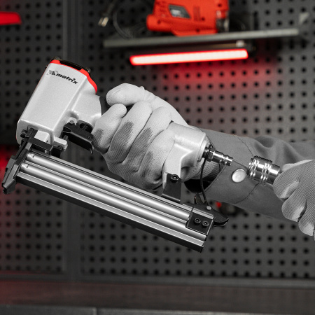 Нейлер пневматический для гвоздей от 10 до 32 мм Matrix цена