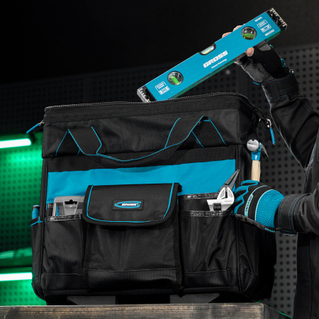 Сумка для инструмента, 460х240х340мм, выдвижная рукоятка, колеса Gross цена