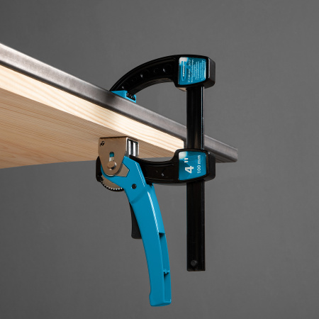 Струбцина реечная быстрозажимная 4, металлический корпус, рычажный храповой механизм, 100 мм Gross цена