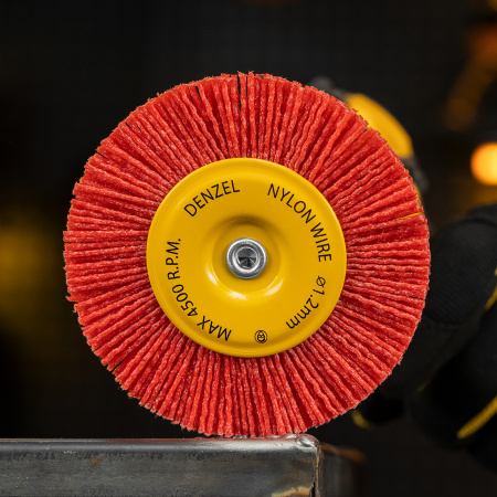 Щетка для дрели, 100 мм, Плоская, со шпилькой, нейлоновая щетина Denzel
