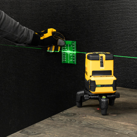 Лазерный уровень LX 06 Green, 30 м, 520 нм, аккумулятор Li 5200 mAh, резьба 5/8" Denzel цена