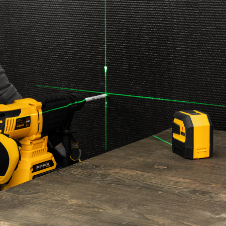 Лазерный уровень LX 03 Green, 30 м, 520 нм, резьба 1/4" Denzel цена