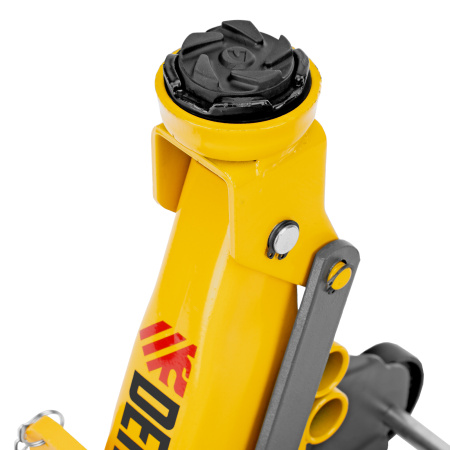 Домкрат гидравлический подкатной с фиксатором, 2 т, 130-330 мм, в кейсе Denzel цена