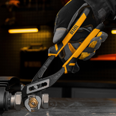 Набор инструментов, 1/2", 1/4", CrV, S2, пластиковый кейс, 64 предмета Denzel