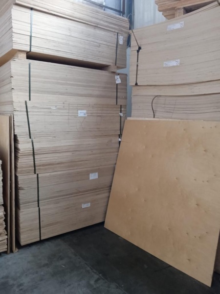 Фанера влагостойкая калиброванная 12 мм ФК 4/4 1525х1525 мм цена за лист