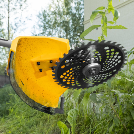 Триммер бензиновый DT 33, 33 см3, 1.8 л. с, неразъемная штанга, состоит из 2 частей Denzel цена