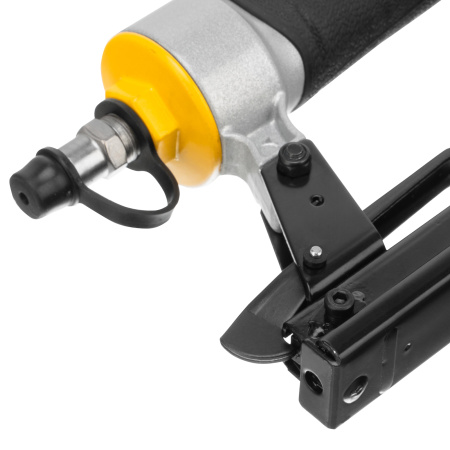 Степлер пневматический PS8016 для прямоугольных скоб 21GA от 6 до 16 мм Denzel цена