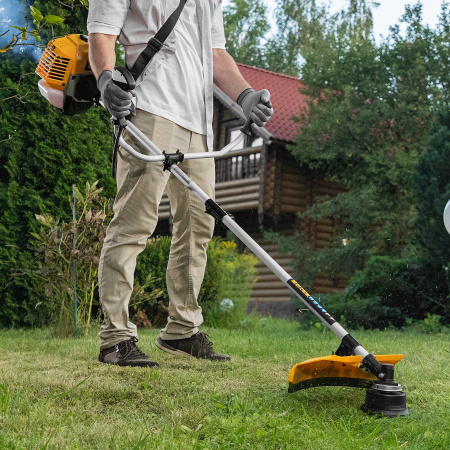 Триммер бензиновый DR-43S, 43 см3, разъемная штанга, состоит из 2 частей Denzel цена