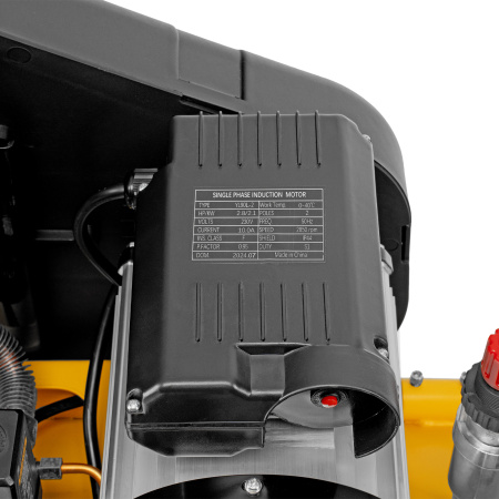 Компрессор воздушный рем. привод BCI 2100/50, 2,1 кВт, 50 литров, 400 л/мин Denzel