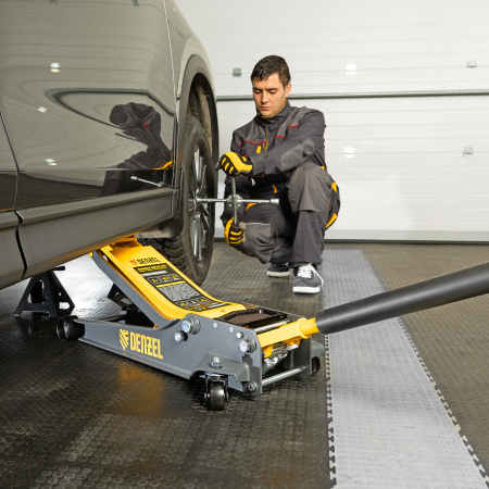 Домкрат гидравлический подкатной, 3 т, 85-610 мм, быстрый подъем, низ. подхват, проф, SUV Denzel цена