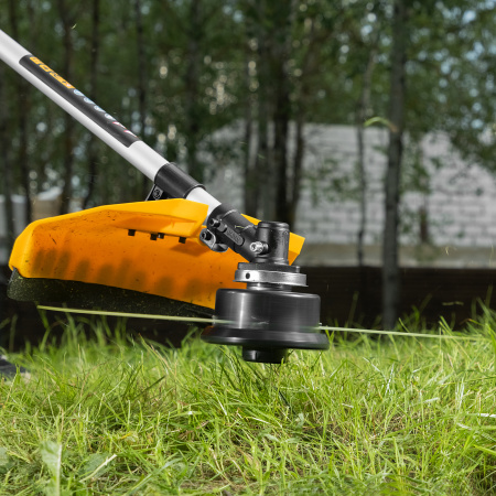 Триммер бензиновый DR-33S, 33 см3, разъемная штанга, состоит из 2 частей Denzel цена